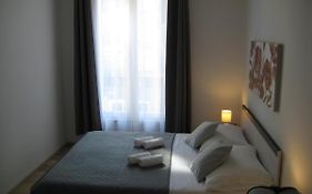 Peninsula Apartment