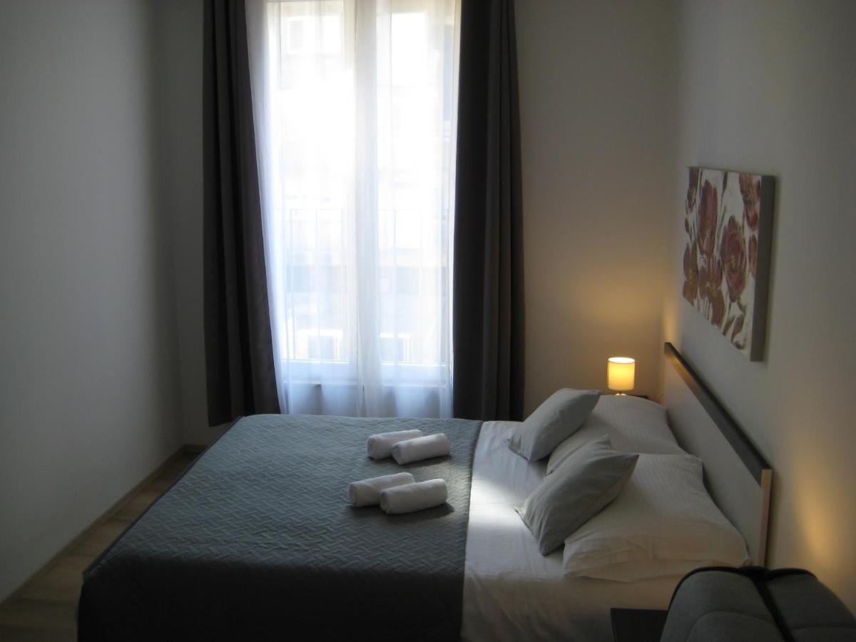 Peninsula Apartment Zara Esterno foto